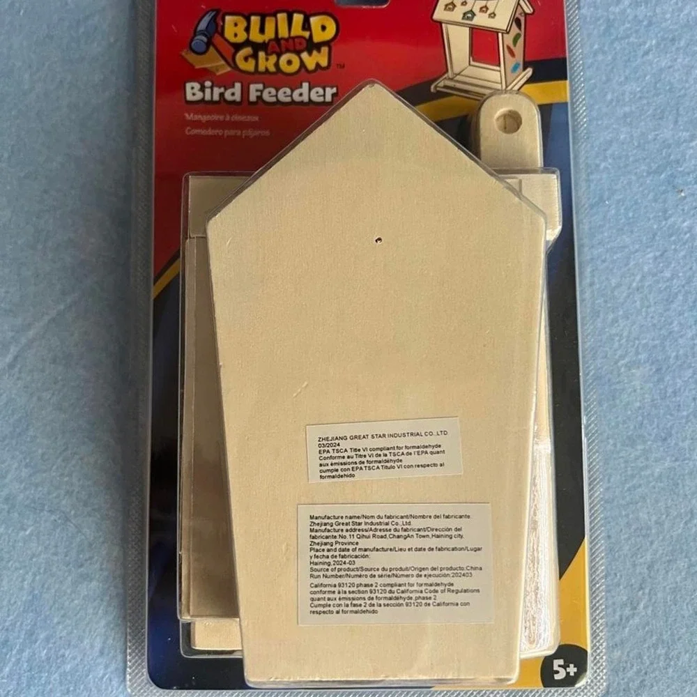 Build and Grow Bird Feeder Kit NEW UNOPENED LOWES